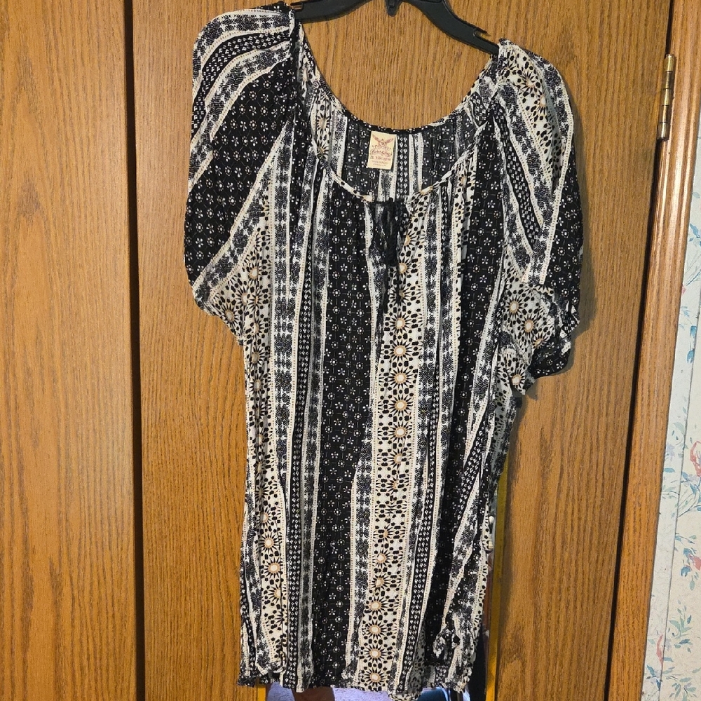 Faded Glory Black and White Striped Blouse